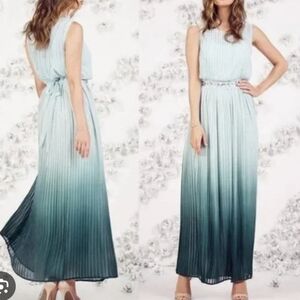 Lauren Conrad A Limited Edition Runway Elegant Ombre Pleated Maxi Dress